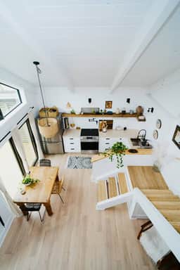 Sealofters 2BR Beachside Retreat