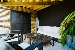 Sealofters 2BR Beachside Retreat