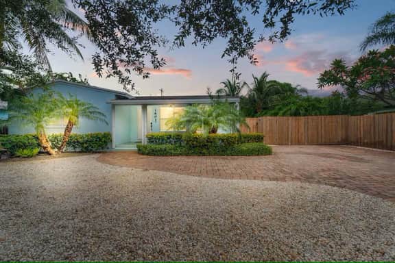 Palm Oasis in Lake Worth Beach